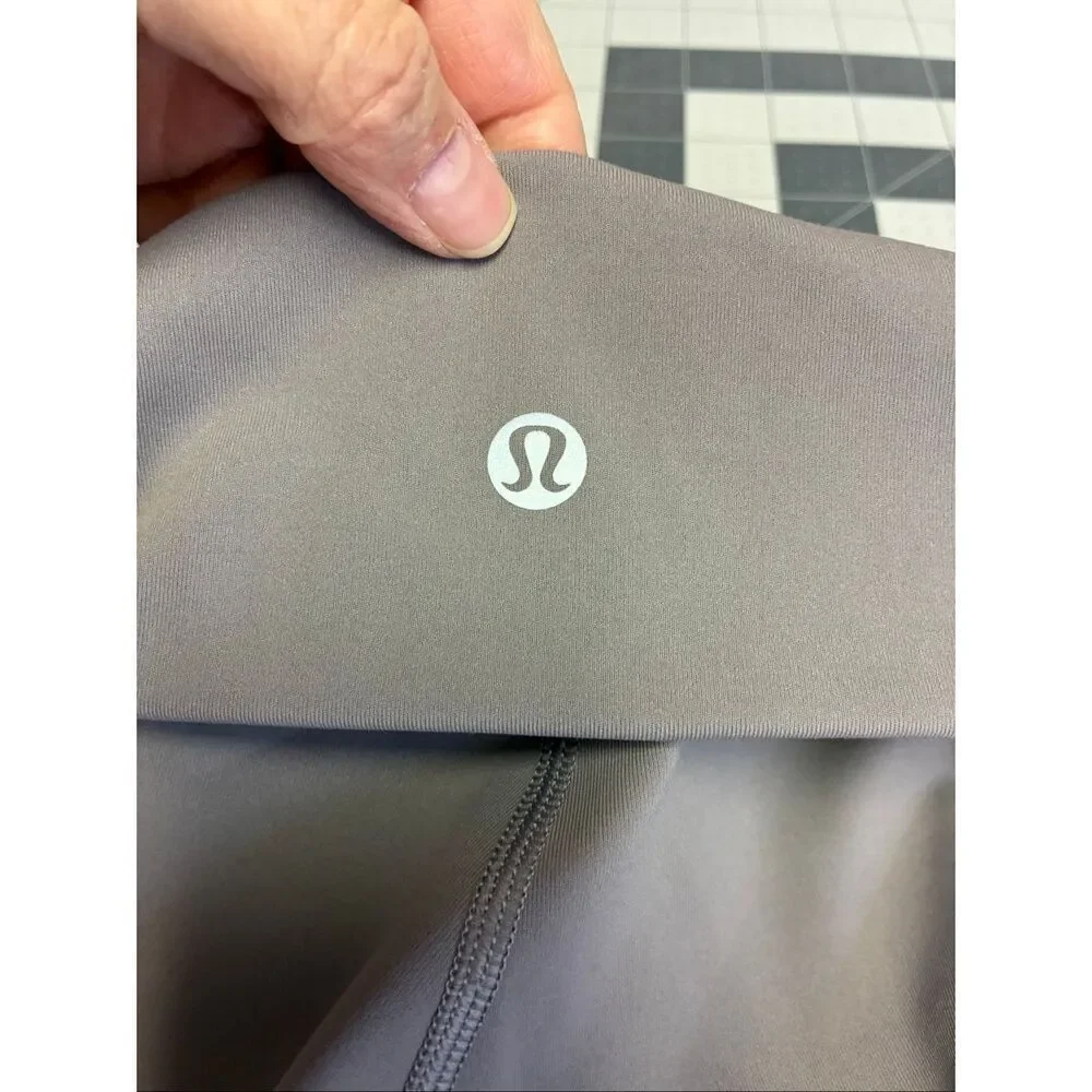 Lululemon High Rise Reversible Waist Scalloped Edge Leggings in Mauve Size 10